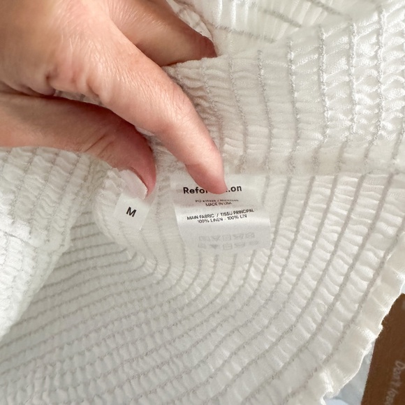 NWT Reformation White Haven Smocked Blouse M - Picture 6 of 7
